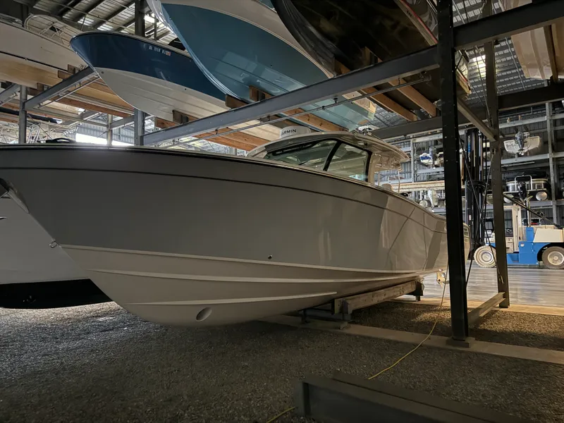 Slide: The Image of Grady-White 386 CANYON 2026 - 6