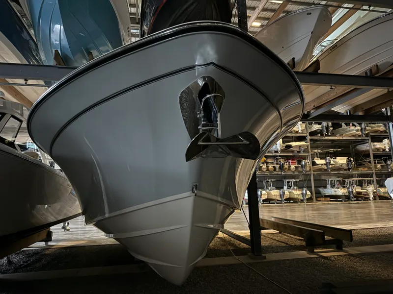 Slide: The Image of Grady-White 386 CANYON 2026 - 7