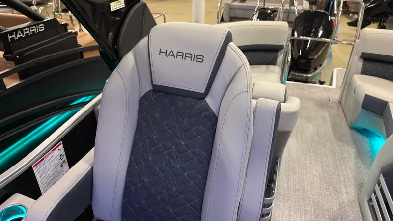 Slide: The Image of Harris 230 Grand Mariner 2026 - 21