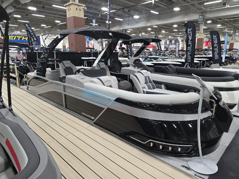 Slide: The Image of Harris Grand Mariner 230 2026 - 2