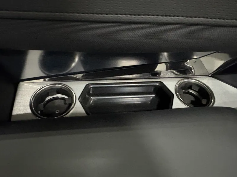 Slide: The Image of Harris 230 Grand Mariner 2026 - 20