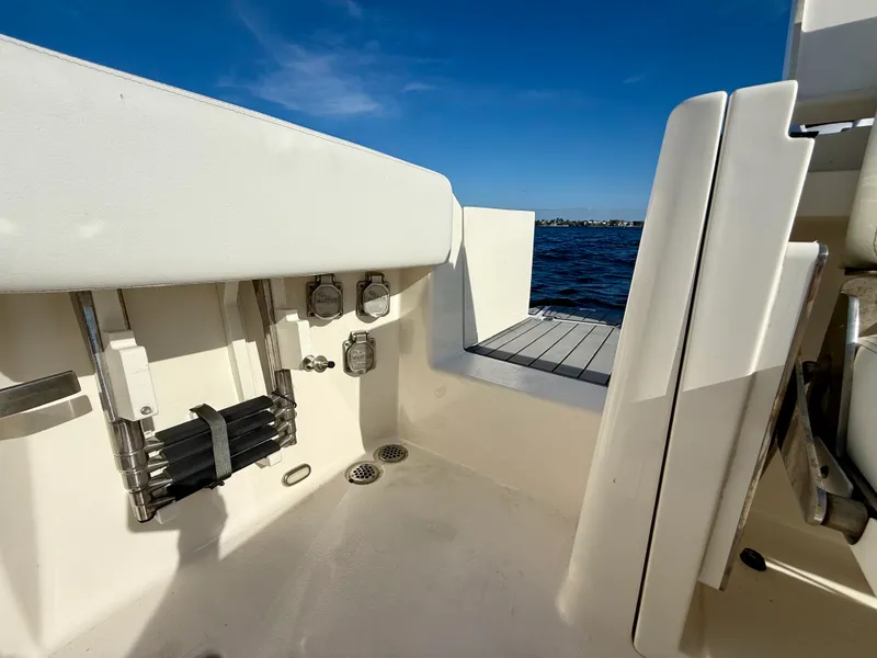 Slide: The Image of Cobia 330 DUAL CONSOLE 2022 - 19