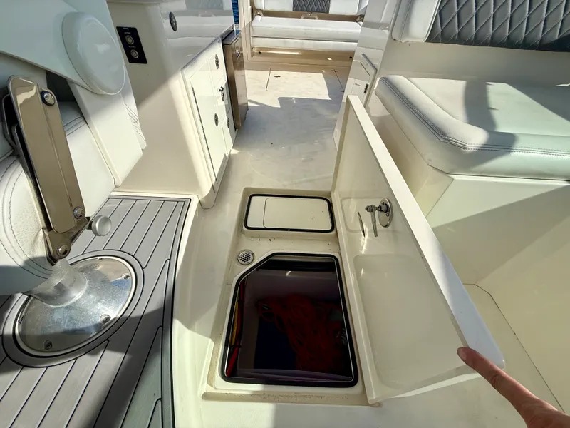 Slide: The Image of Cobia 330 DUAL CONSOLE 2022 - 36