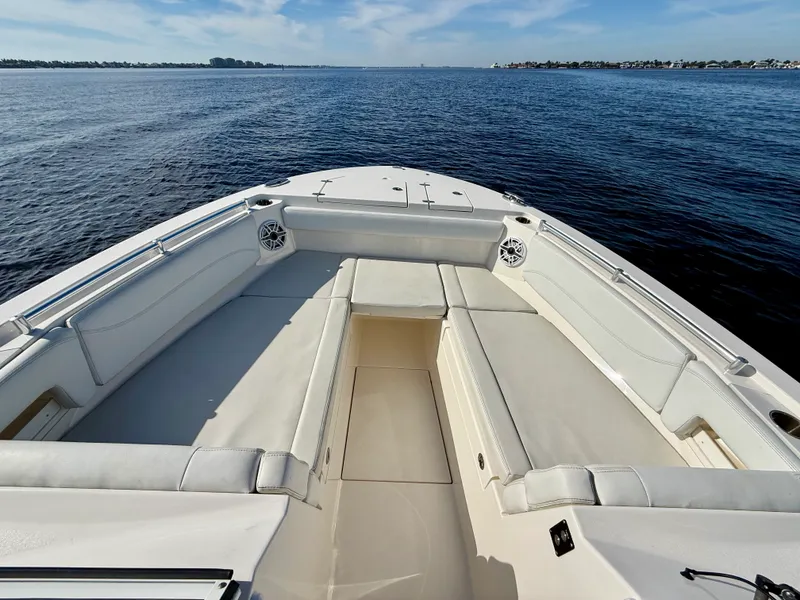 Slide: The Image of Cobia 330 DUAL CONSOLE 2022 - 51