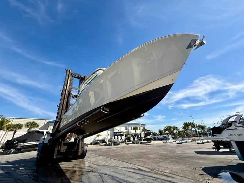 Slide: The Image of Cobia 330 DUAL CONSOLE 2022 - 57