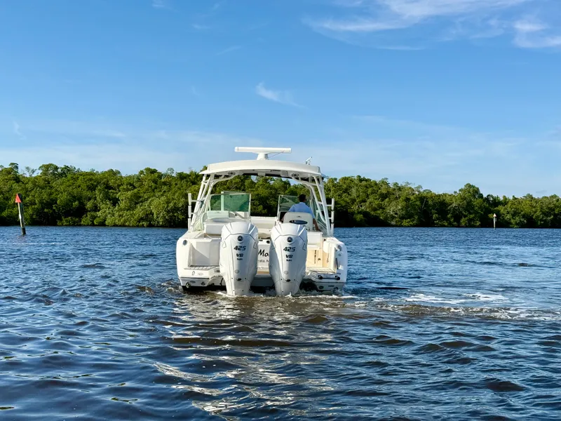 Slide: The Image of Cobia 330 DUAL CONSOLE 2022 - 6