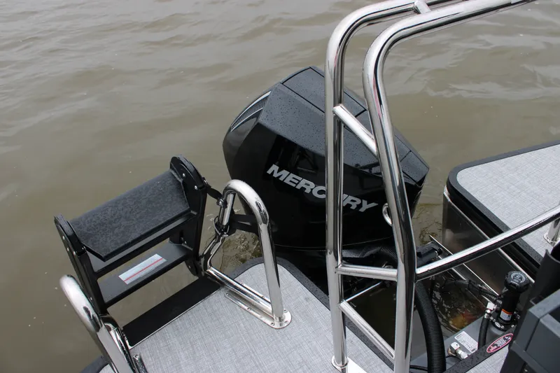 Slide: The Image of Harris Cruiser 210 2026 - 45