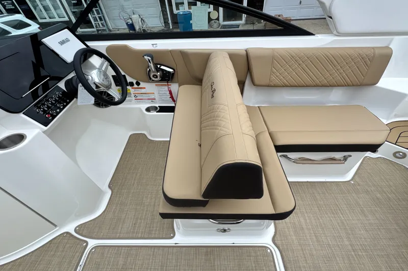 Slide: The Image of Sea Ray SDX 250 Outboard 2026 - 23