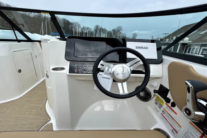 Slide: The Image of Sea Ray SDX 250 Outboard 2026 - 27