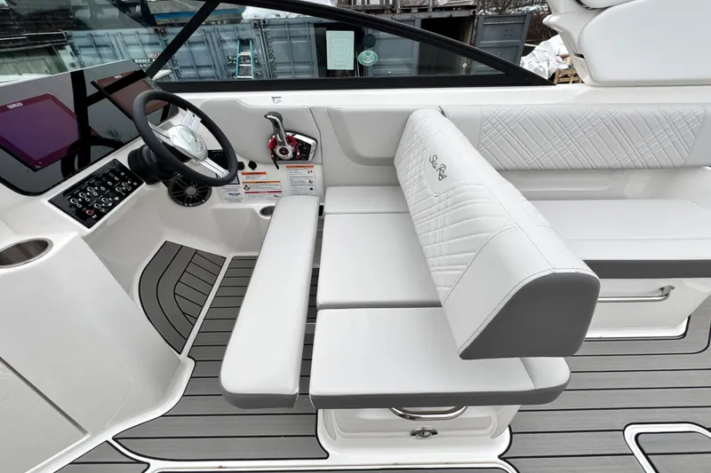 Slide: The Image of Sea Ray SDX 270 Outboard 2026 - 23