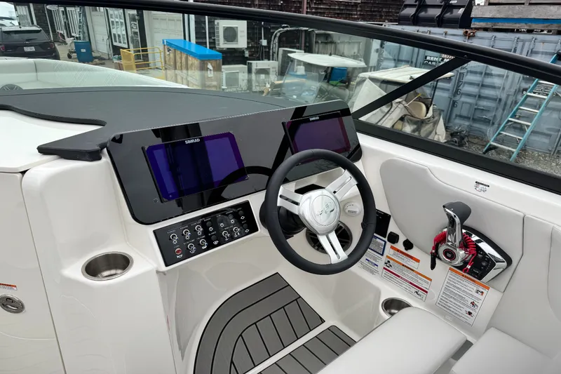 Slide: The Image of Sea Ray SDX 270 Outboard 2026 - 25