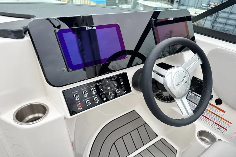 Slide: The Image of Sea Ray SDX 270 Outboard 2026 - 26