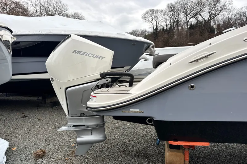 Slide: The Image of Sea Ray SDX 270 Outboard 2026 - 3