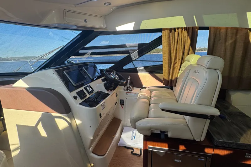 Slide: The Image of Sea Ray 470 Sundancer 2015 - 6