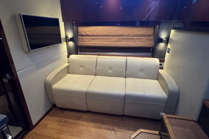 Slide: The Image of Sea Ray 470 Sundancer 2015 - 9