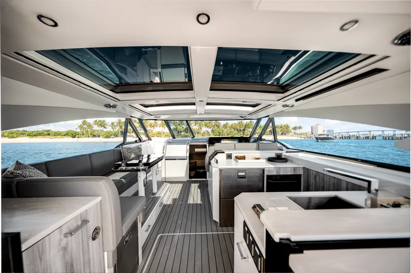 Slide: The Image of Formula 500 SSC 2022 - 23