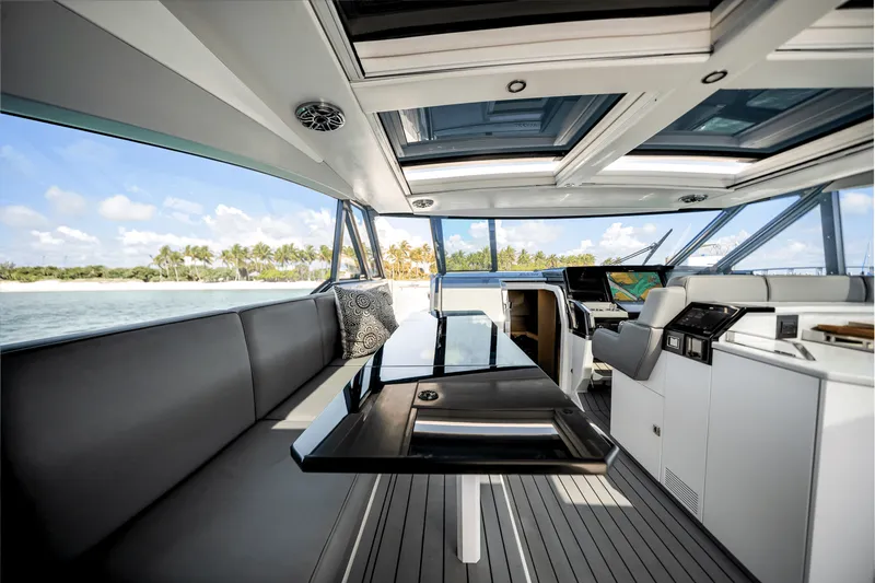 Slide: The Image of Formula 500 SSC 2022 - 28