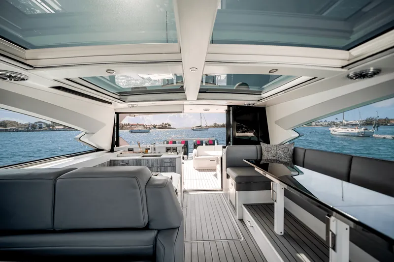 Slide: The Image of Formula 500 SSC 2022 - 34