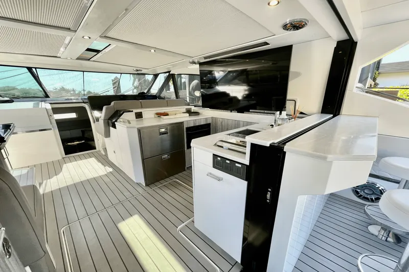 Slide: The Image of Formula 500 SSC 2022 - 38