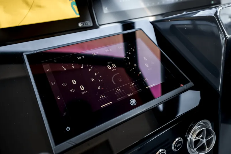 Slide: The Image of Formula 500 SSC 2022 - 48