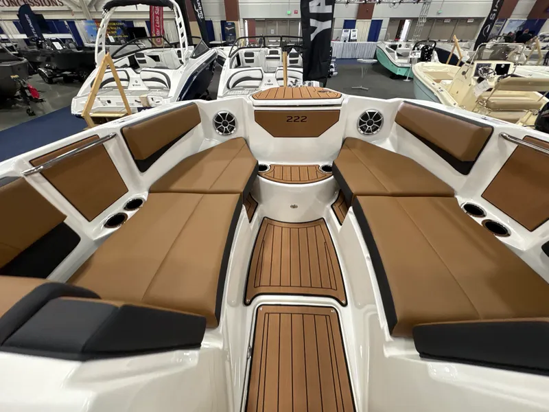 Slide: The Image of Yamaha 222SE 2026 - 20