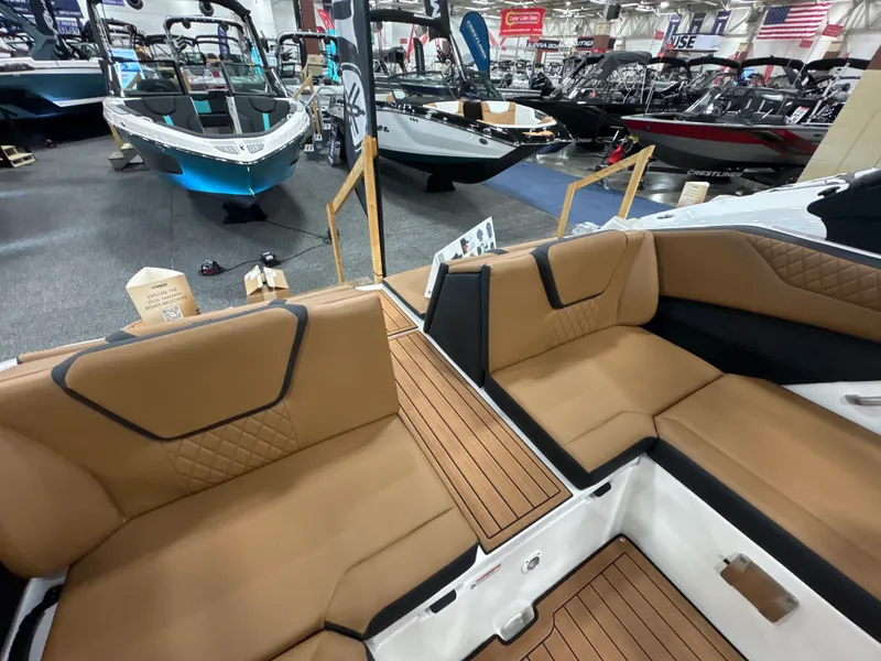 Slide: The Image of Yamaha 222SE 2026 - 26