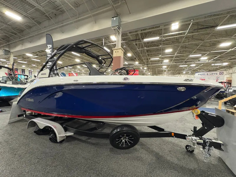 Slide: The Image of Yamaha 222SE 2026 - 3