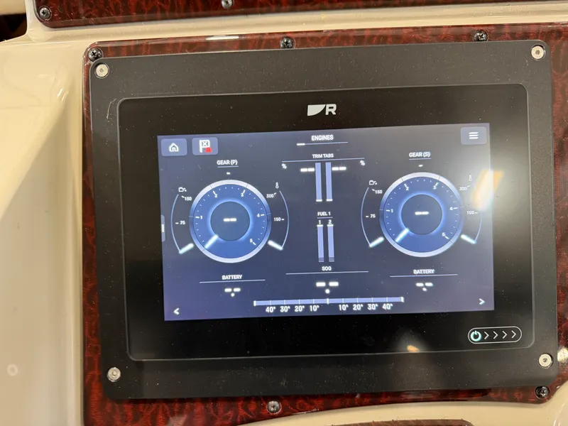 Slide: The Image of Sea Ray 330 SUNDANCER 2010 - 8