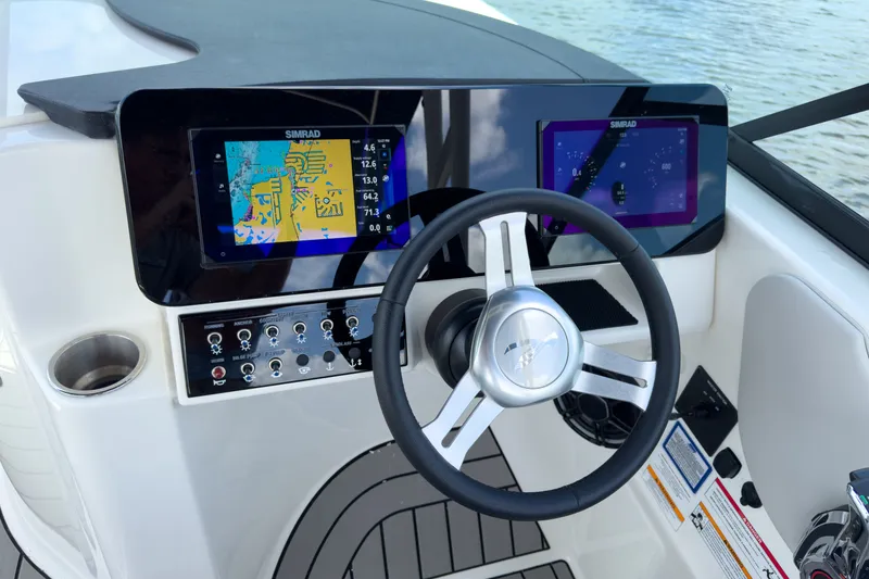 Slide: The Image of Sea Ray SDX 270 Outboard 2026 - 12