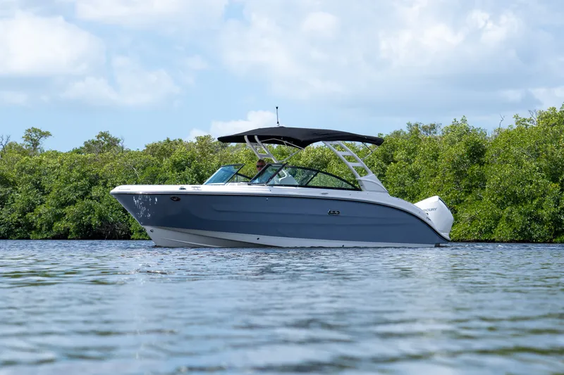 Slide: The Image of Sea Ray SDX 270 Outboard 2026 - 2