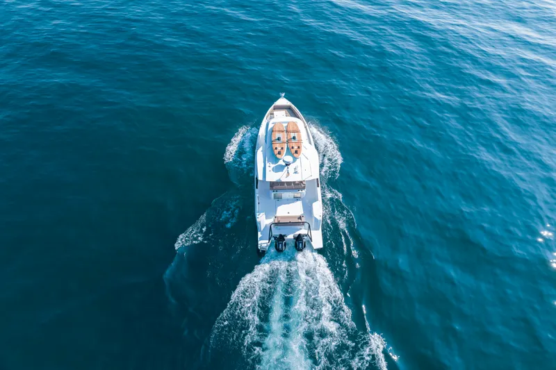 Slide: The Image of Cruisers Yachts 38 VTR 2026 - 30