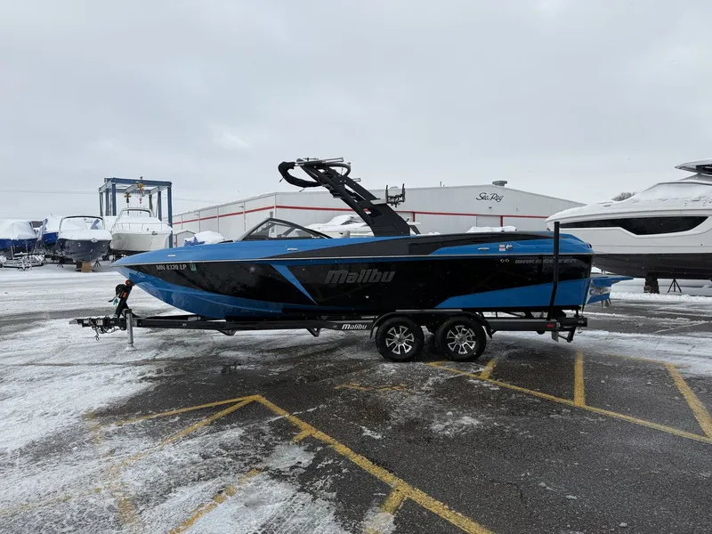 Slide: The Image of Malibu WAKESETTER 25 LSV 2017 - 3