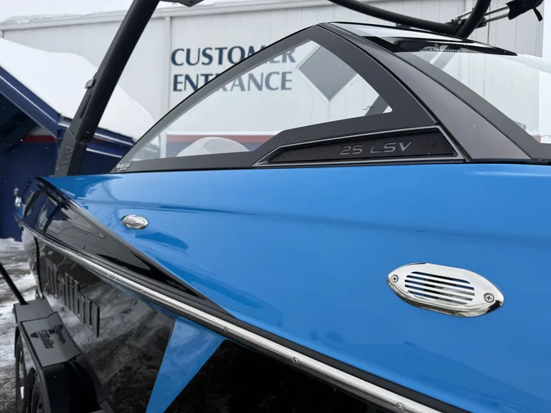 Slide: The Image of Malibu WAKESETTER 25 LSV 2017 - 56