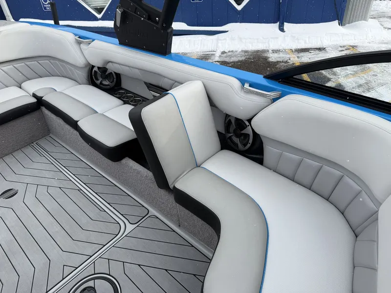 Slide: The Image of Malibu WAKESETTER 25 LSV 2017 - 68