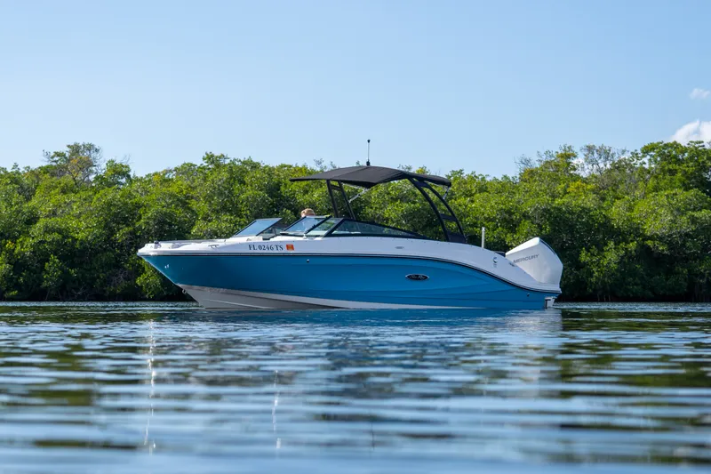 Slide: The Image of Sea Ray SPX 230 Outboard 2024 - 2