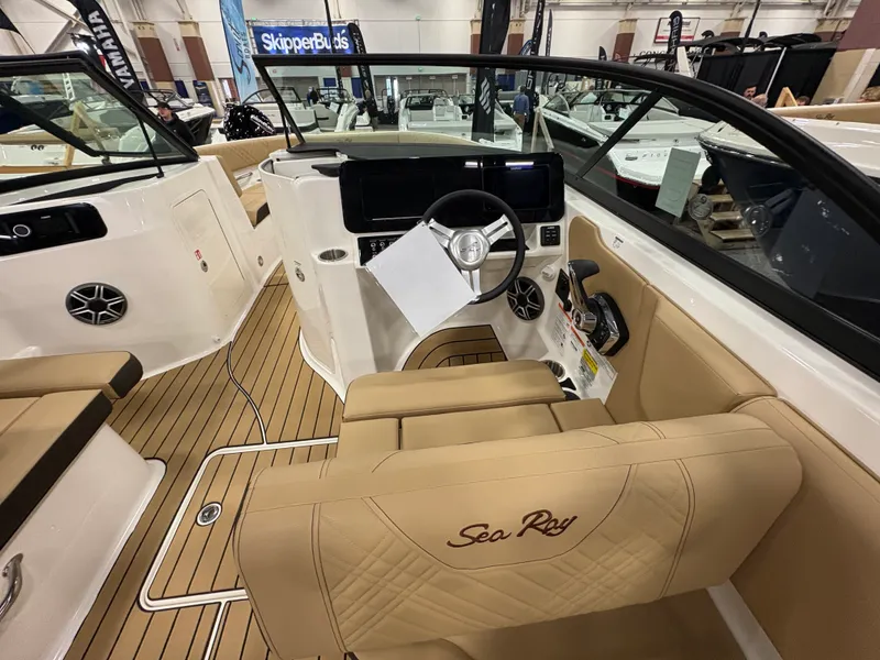 Slide: The Image of Sea Ray SDX 230 Outboard 2026 - 11
