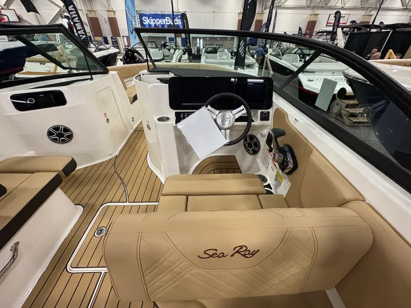 Slide: The Image of Sea Ray SDX 230 Outboard 2026 - 12