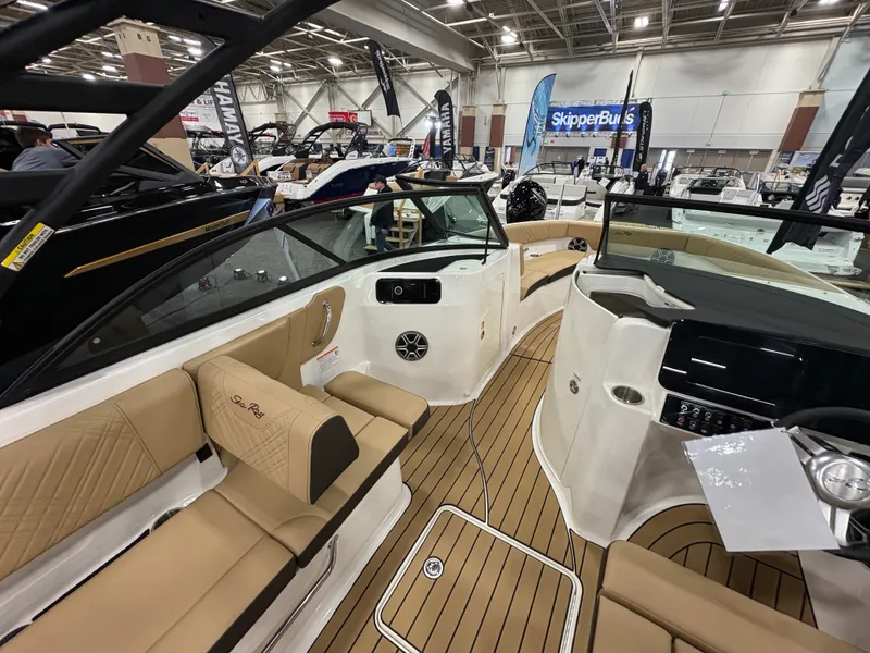 Slide: The Image of Sea Ray SDX 230 Outboard 2026 - 13