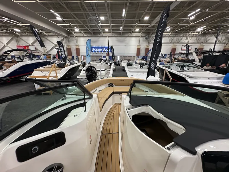 Slide: The Image of Sea Ray SDX 230 Outboard 2026 - 14