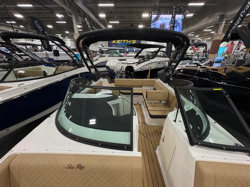 Slide: The Image of Sea Ray SDX 230 Outboard 2026 - 16