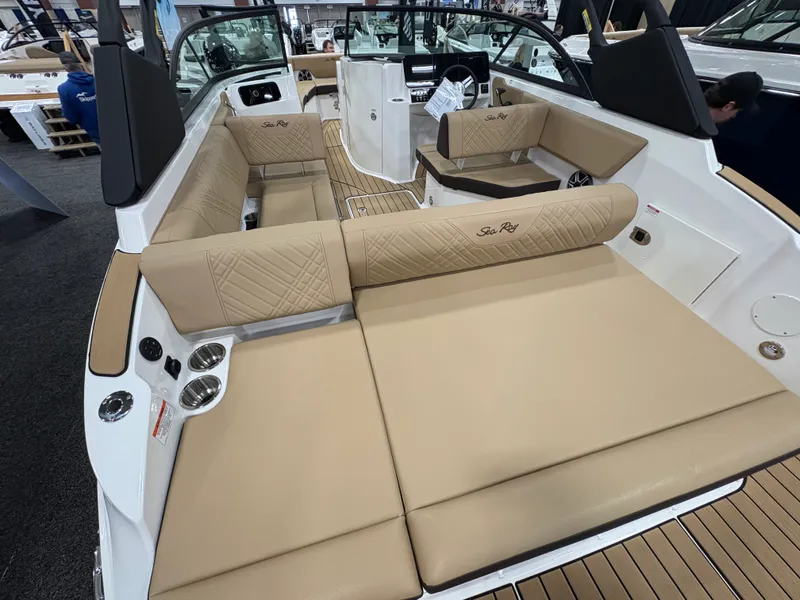 Slide: The Image of Sea Ray SDX 230 Outboard 2026 - 6