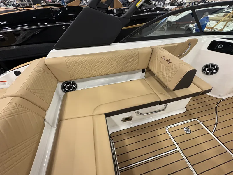 Slide: The Image of Sea Ray SDX 230 Outboard 2026 - 8