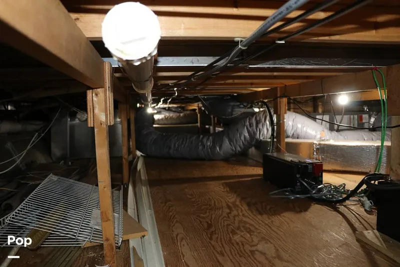 Slide: The Image of 3000 Watt Inverter - 14138167