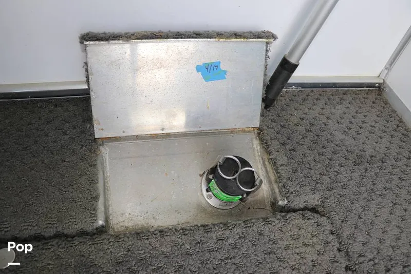 Slide: The Image of Pump Out Connector - 14138242