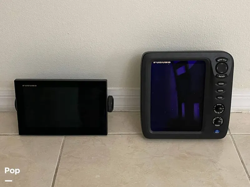 Slide: The Image of Grady-White Trophy Pro 257 1988 - 14013595