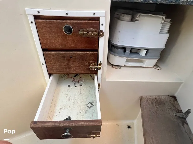 Slide: The Image of Grady-White Trophy Pro 257 1988 - 14013784