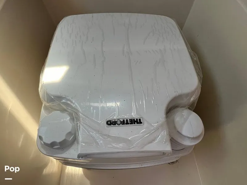 Slide: The Image of Grady-White Trophy Pro 257 1988 - 14013787