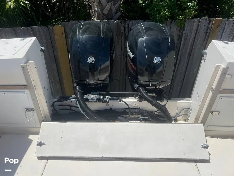 Slide: The Image of Grady-White Trophy Pro 257 1988 - 14013657