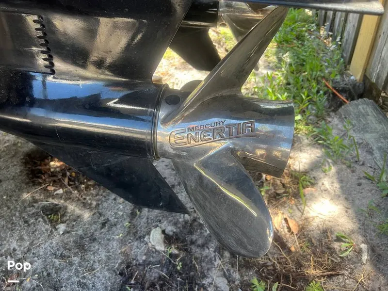 Slide: The Image of Grady-White Trophy Pro 257 1988 - 14013647