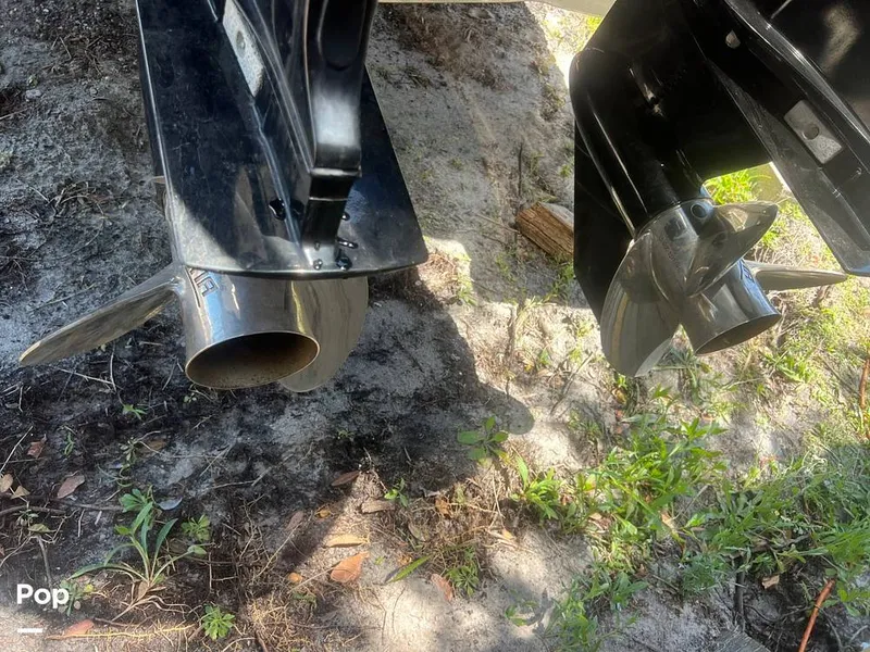 Slide: The Image of Grady-White Trophy Pro 257 1988 - 14013648